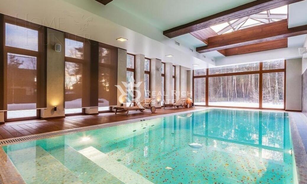 2-этажный коттедж 900 м² с отделкой