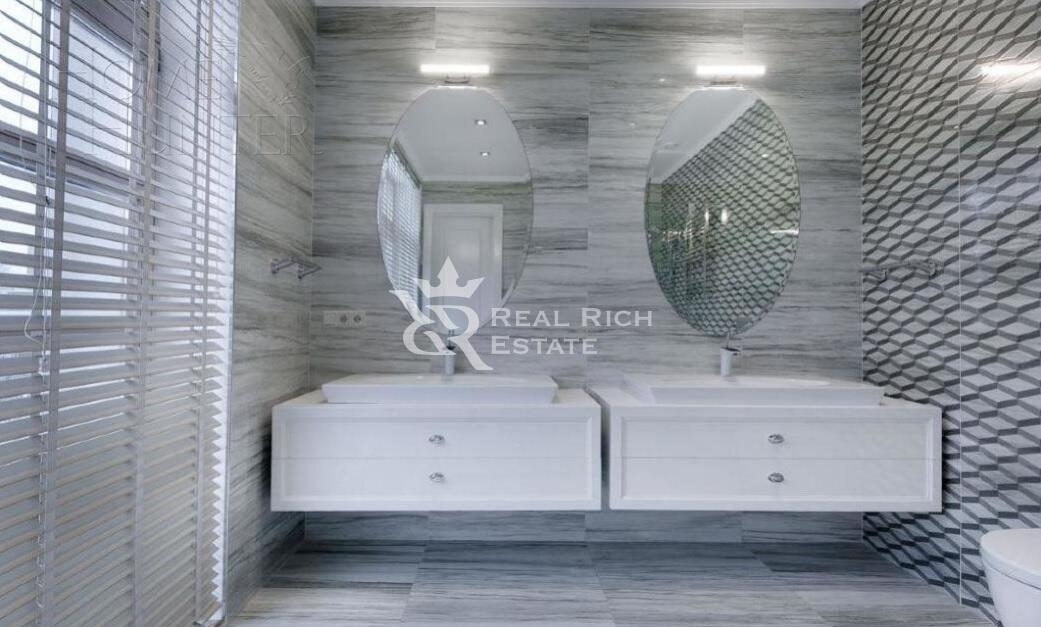 3-этажный таунхаус 291 м² с отделкой