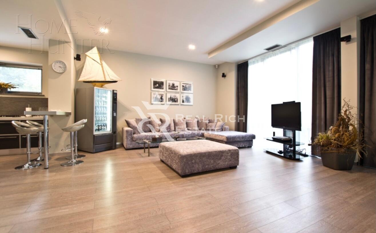 2-этажный коттедж 1 518 м² с отделкой