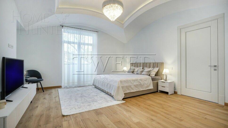 2-этажный коттедж 400 м² с отделкой