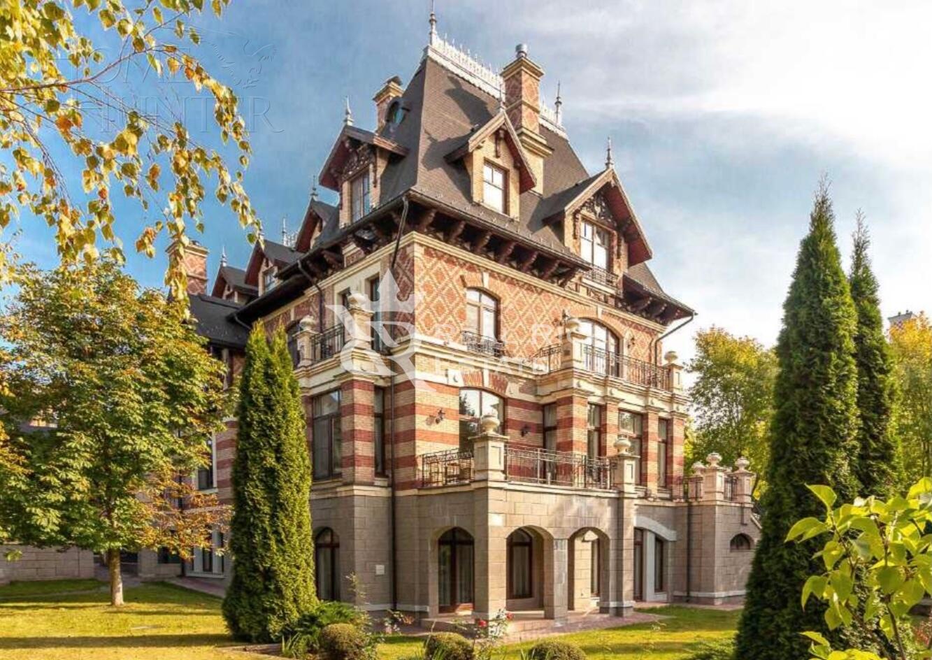 2-этажный коттедж 806 м² с отделкой