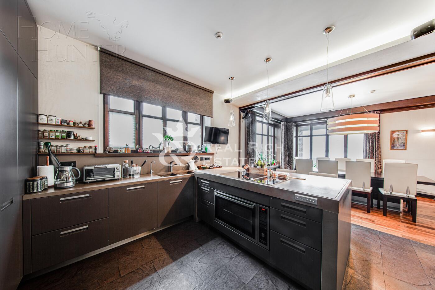 2-этажный коттедж 860 м² с отделкой