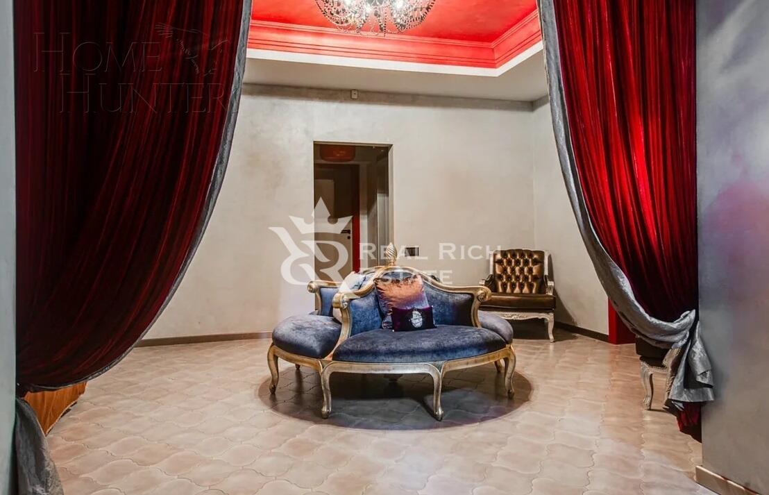 2-этажный коттедж 763 м² с отделкой