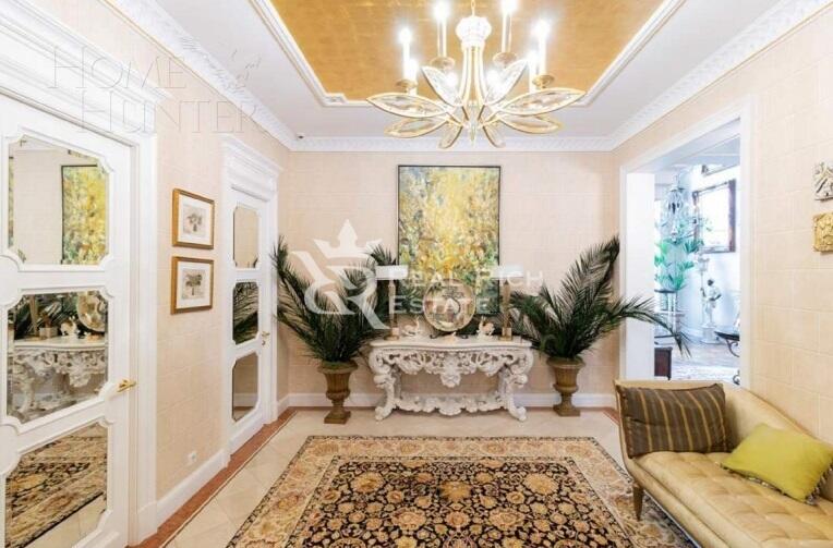 2-этажный коттедж 660 м² с отделкой