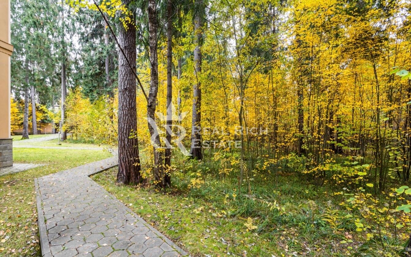 2-этажный коттедж 570 м² с отделкой