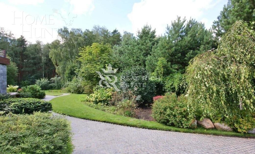 2-этажный коттедж 900 м² с отделкой