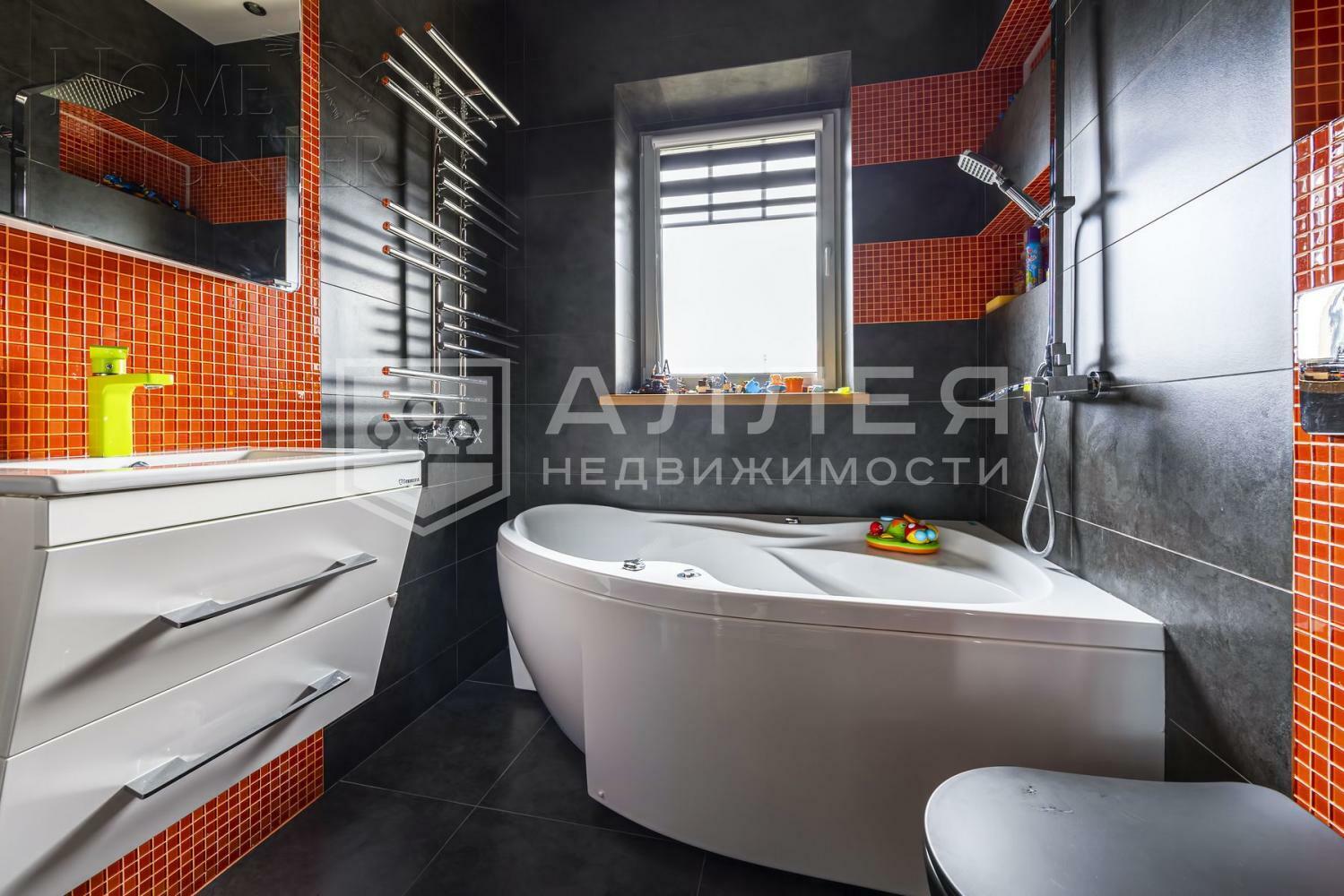 2-этажный коттедж 270 м² с отделкой