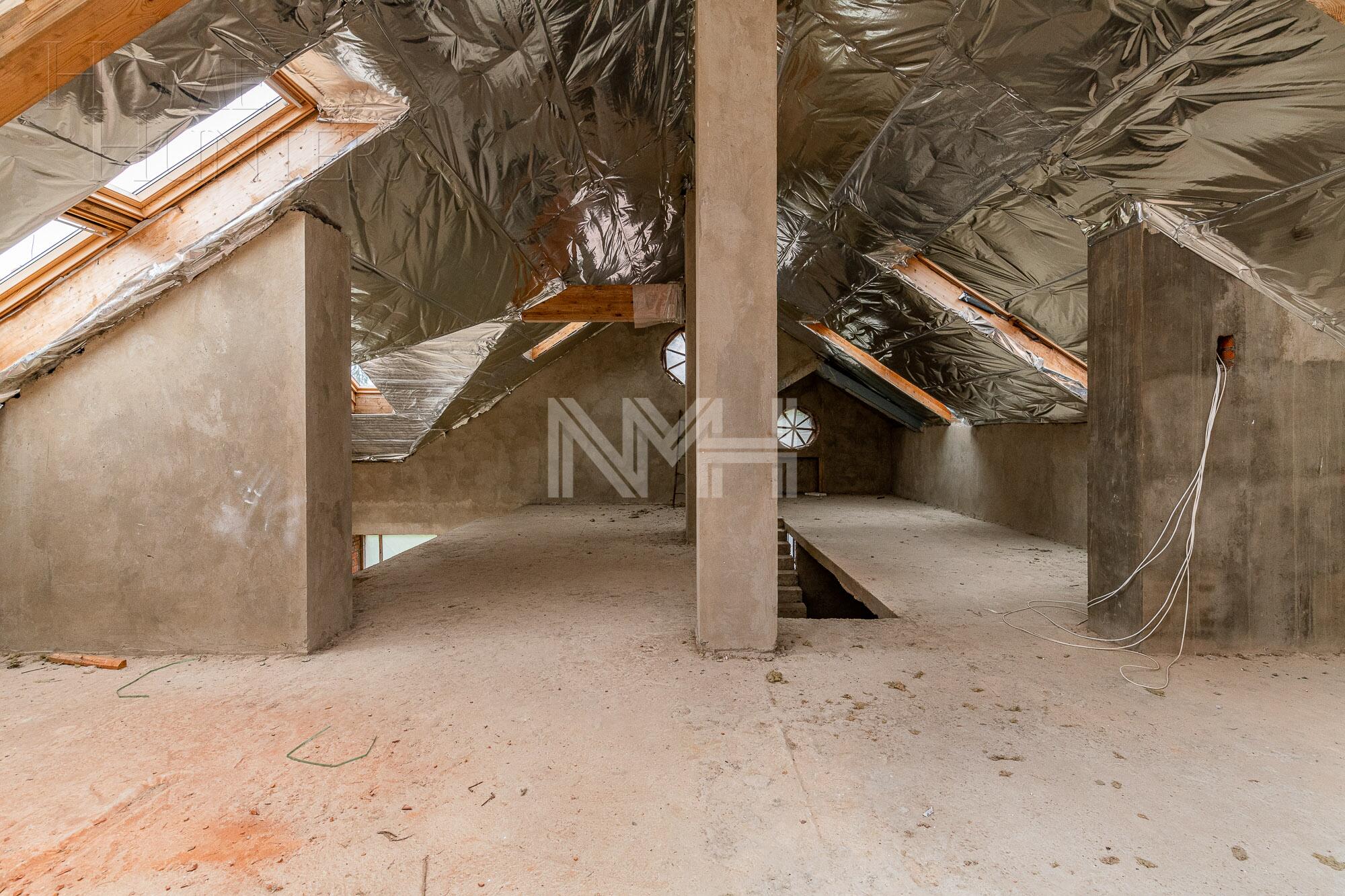 2-этажный коттедж 1 200 м² без отделки