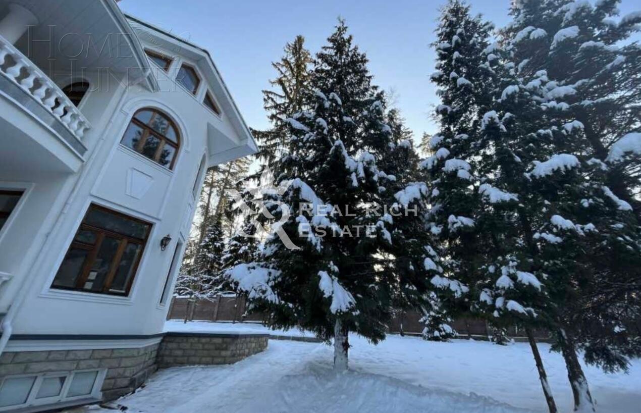 2-этажный коттедж 1 540 м² с отделкой