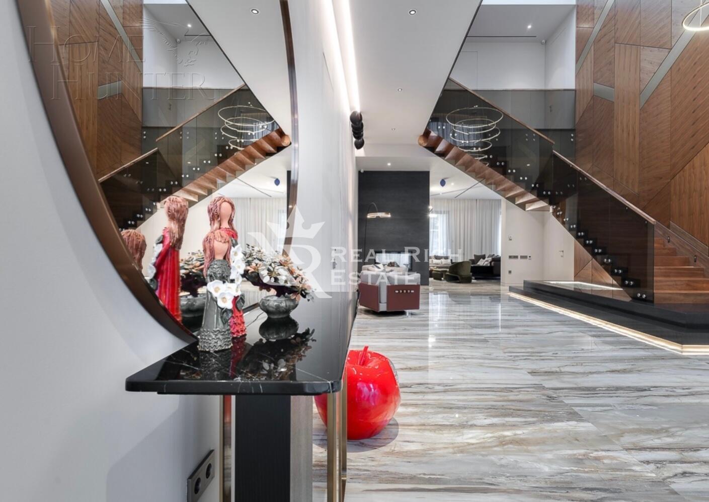 3-этажный коттедж 1 200 м² с отделкой