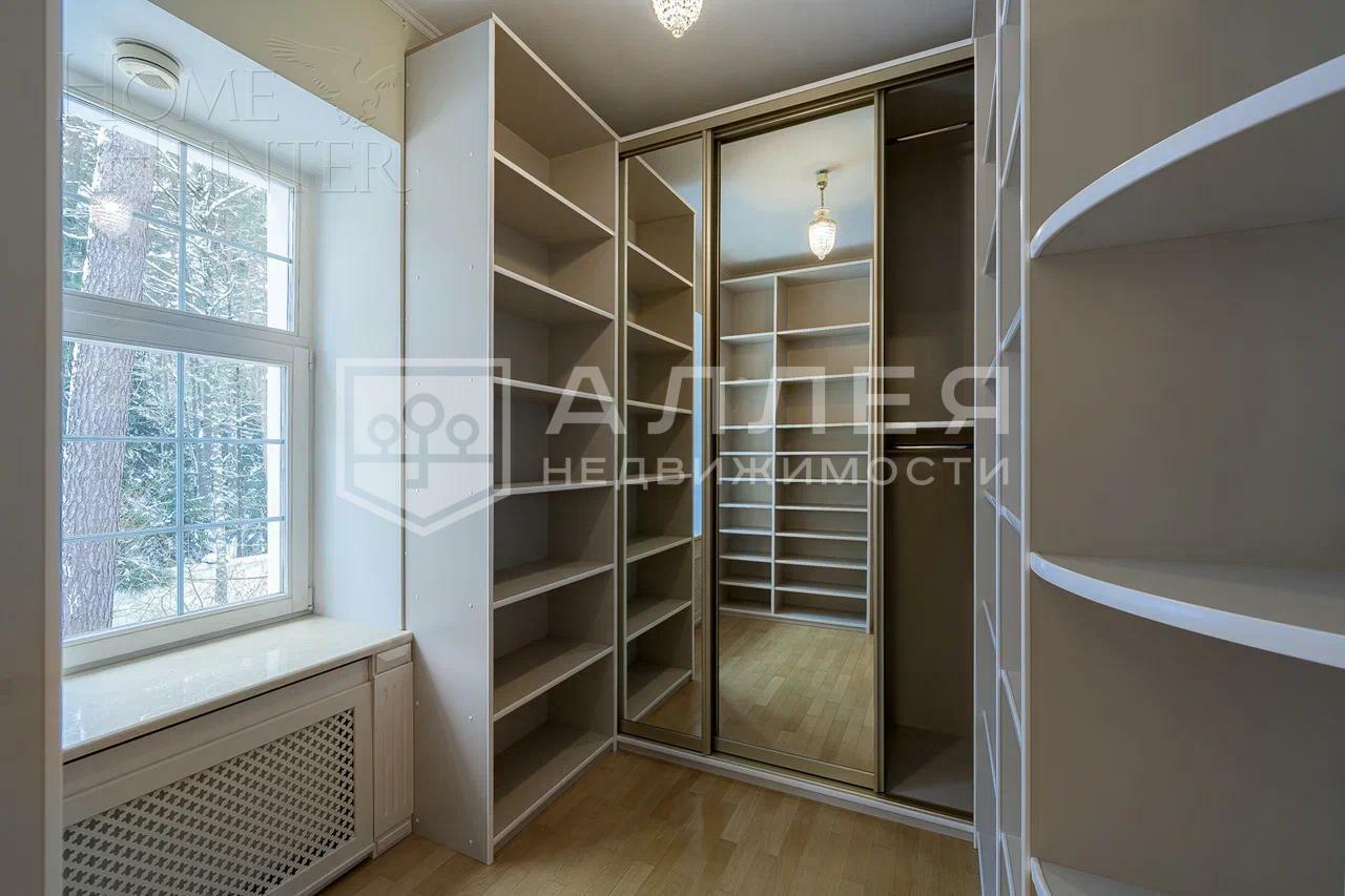 2-этажный коттедж 1 250 м² с отделкой