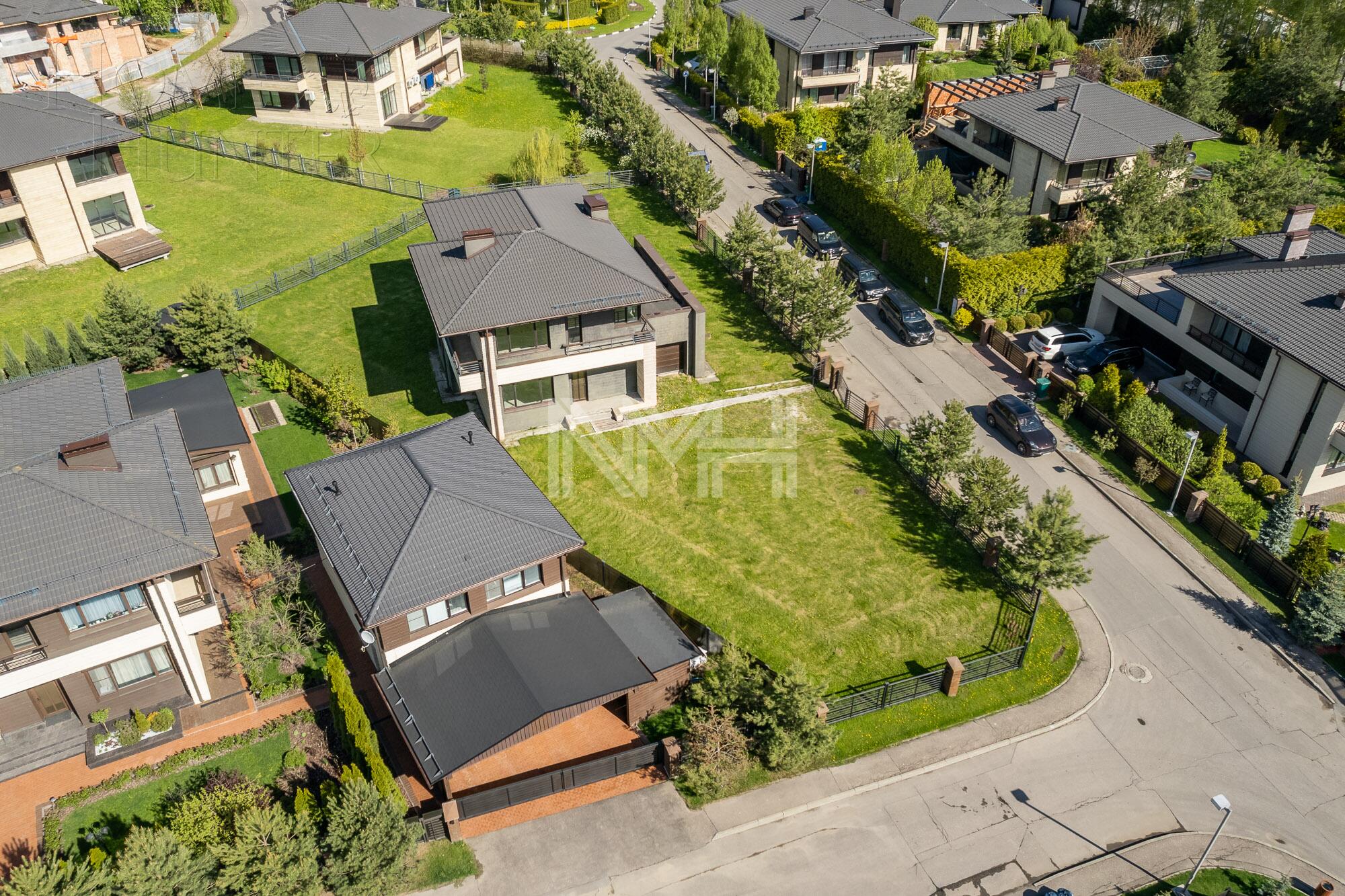 2-этажный коттедж 296 м² без отделки