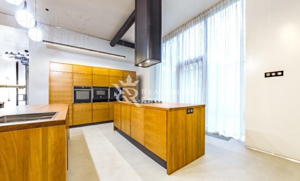 2-этажный коттедж 680 м² с отделкой