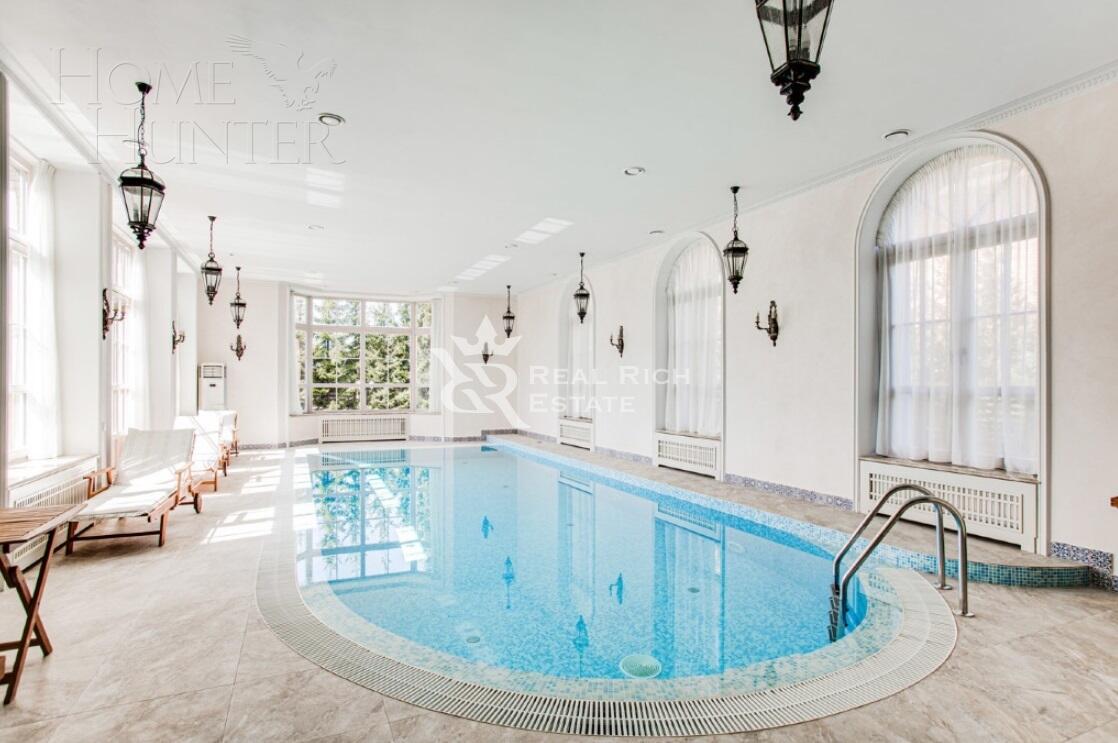 2-этажный коттедж 920 м² с отделкой