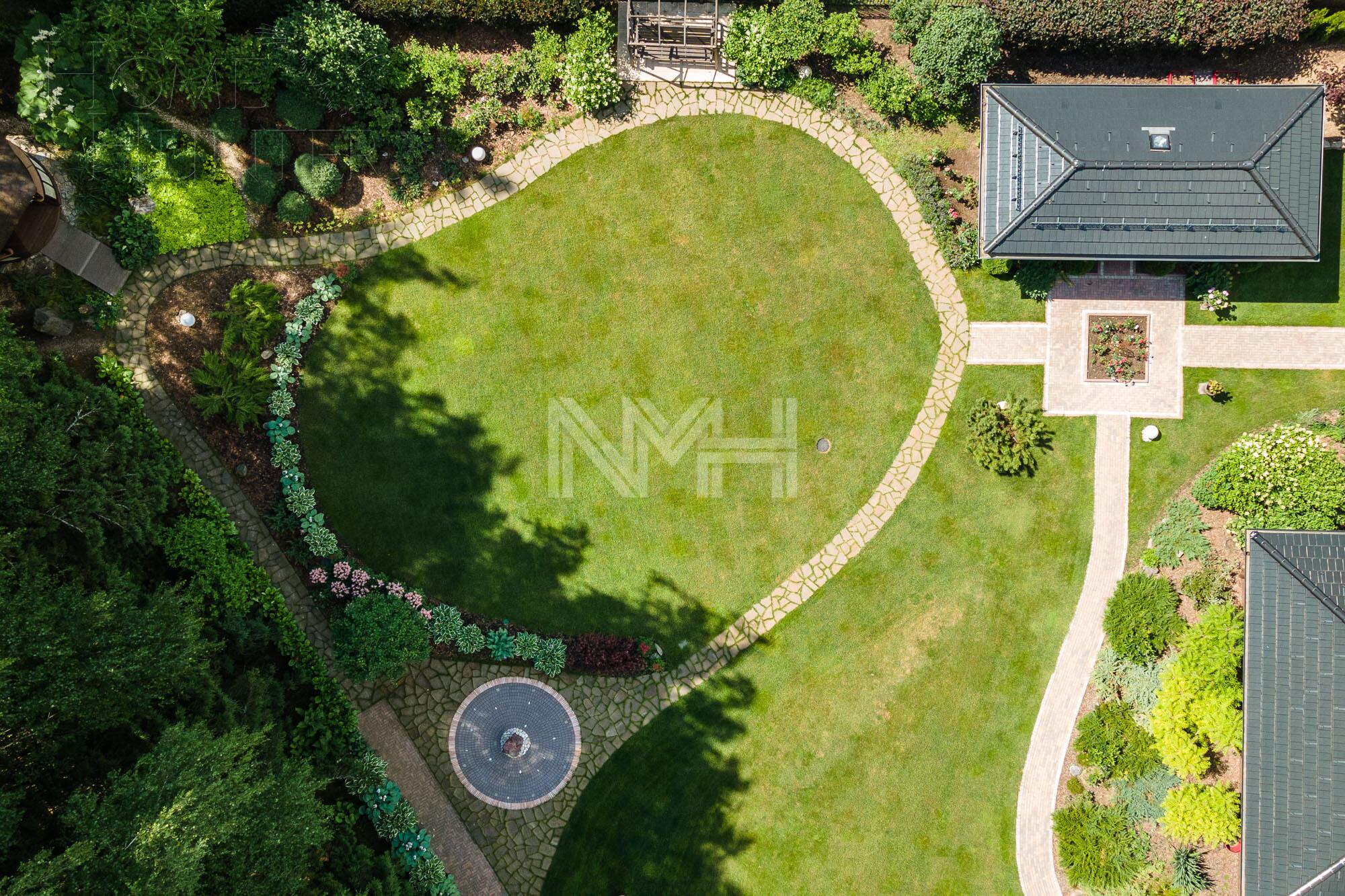 2-этажный коттедж 655 м² с отделкой