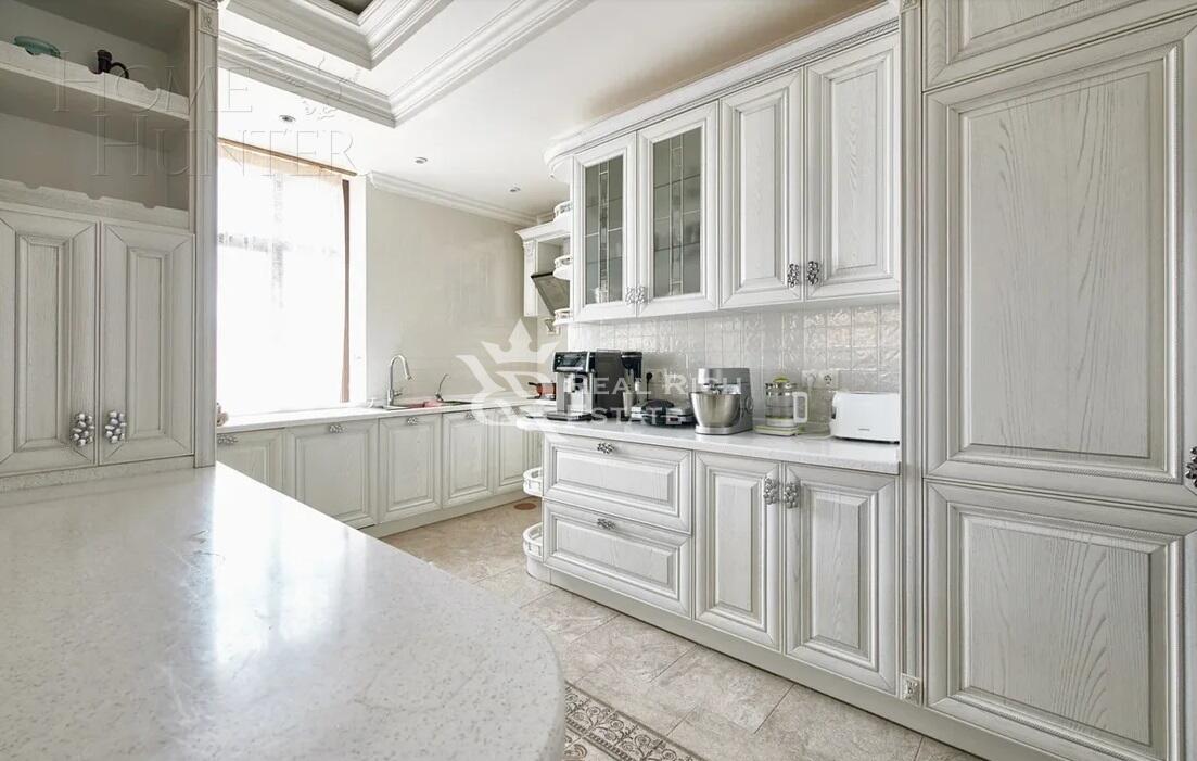 2-этажный коттедж 600 м² с отделкой