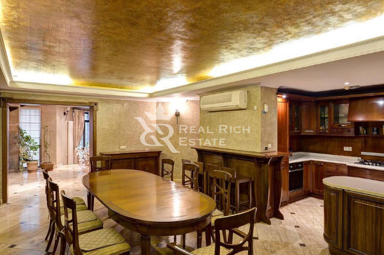 2-этажный коттедж 900 м² с отделкой