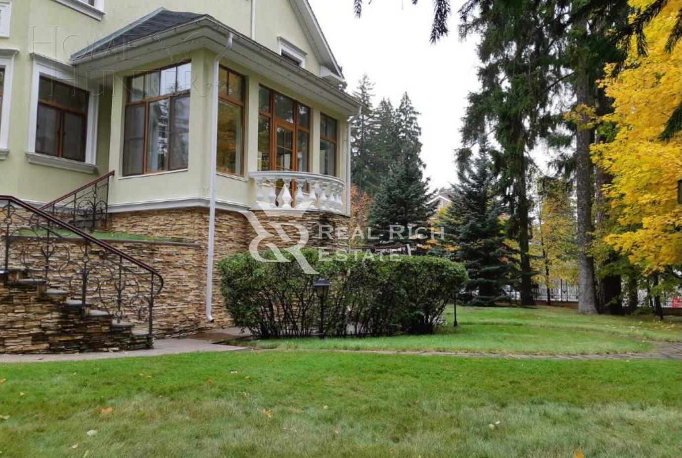 2-этажный коттедж 450 м² с отделкой