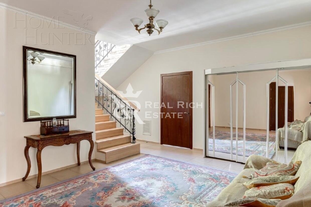 2-этажный коттедж 600 м² с отделкой