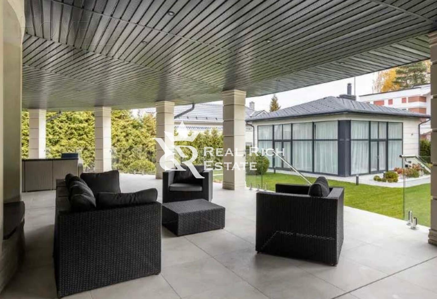 2-этажный коттедж 1 130 м² с отделкой