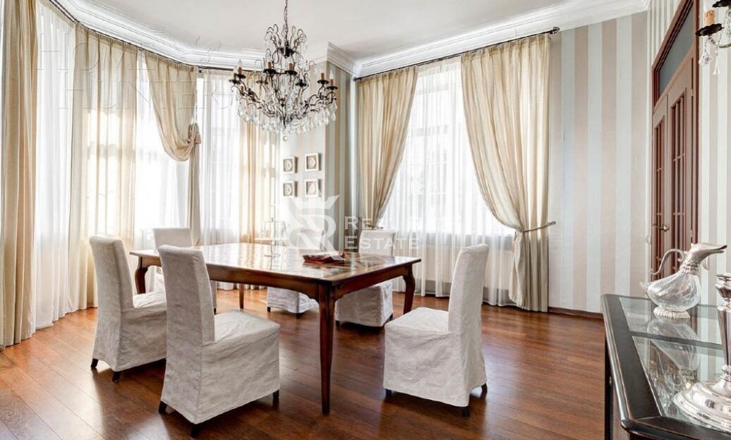 2-этажный коттедж 650 м² с отделкой