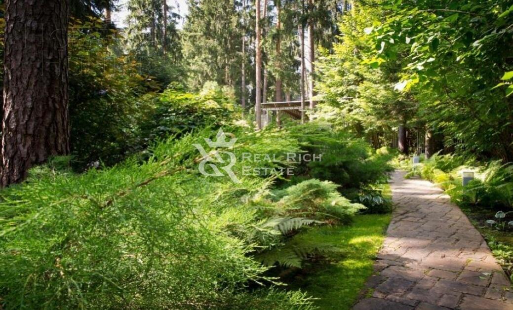 2-этажный коттедж 1 200 м² с отделкой