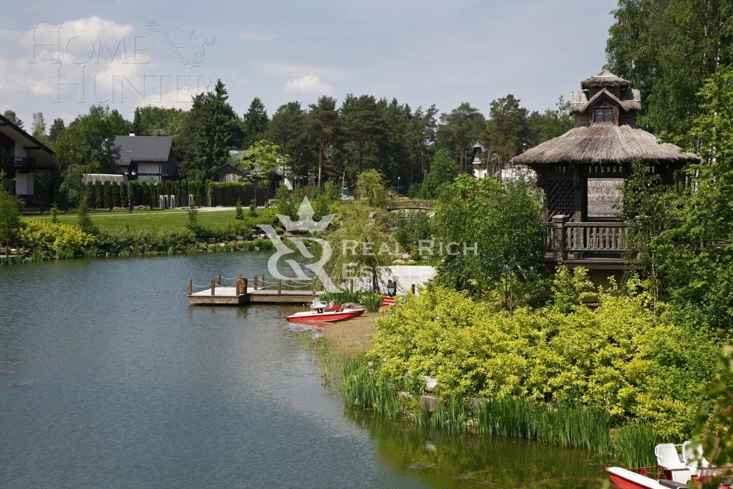 3-этажный таунхаус 464 м² без отделки