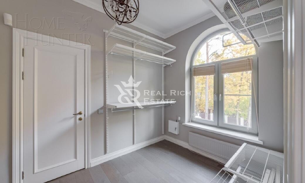 2-этажный коттедж 700 м² с отделкой