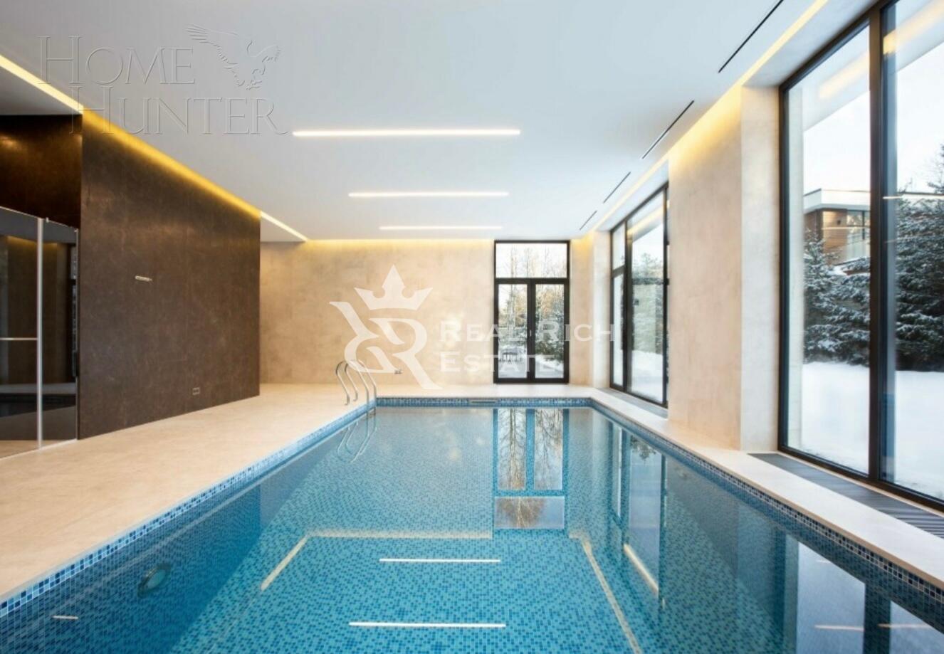 2-этажный коттедж 900 м² с отделкой