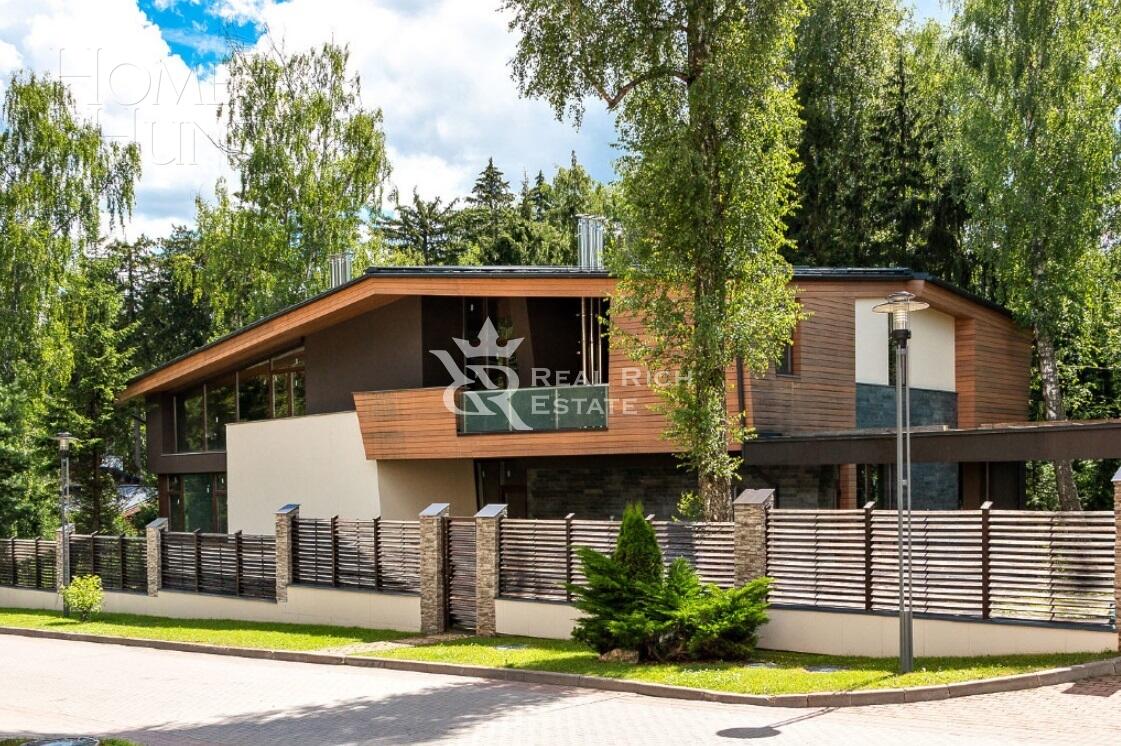 2-этажный коттедж 710 м² без отделки