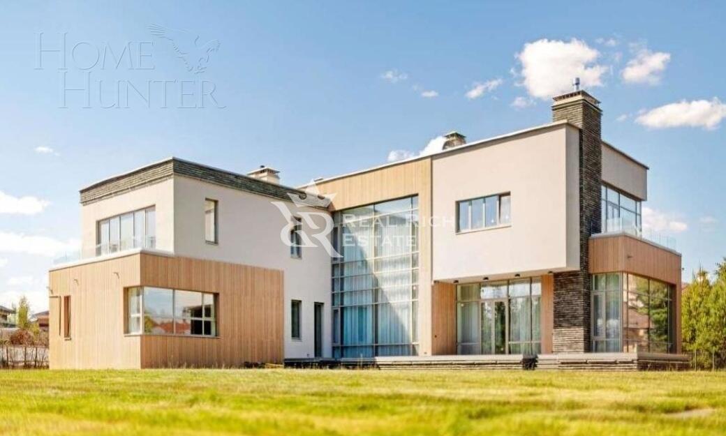 2-этажный коттедж 650 м² с отделкой