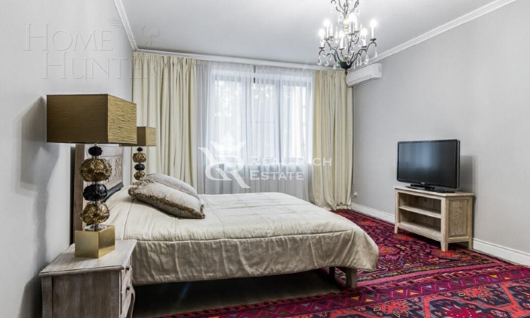 2-этажный коттедж 500 м² с отделкой