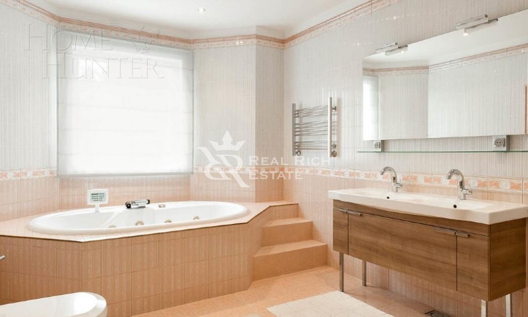 2-этажный коттедж 380 м² с отделкой