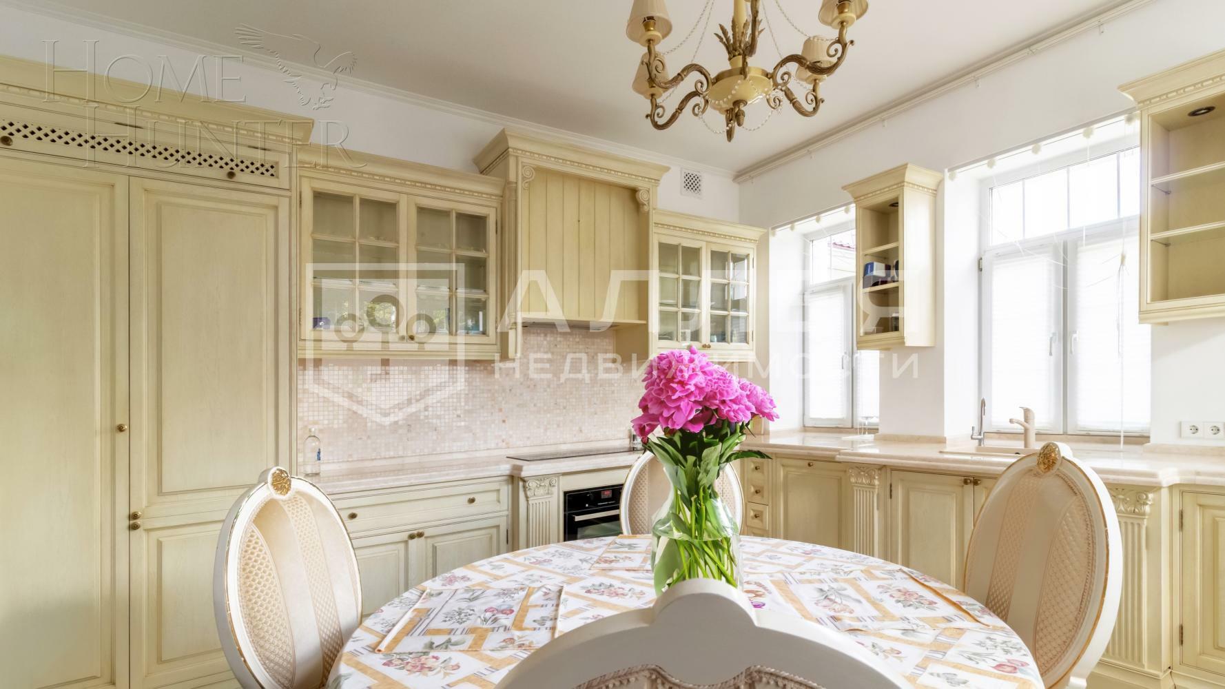 2-этажный коттедж 817 м² с отделкой