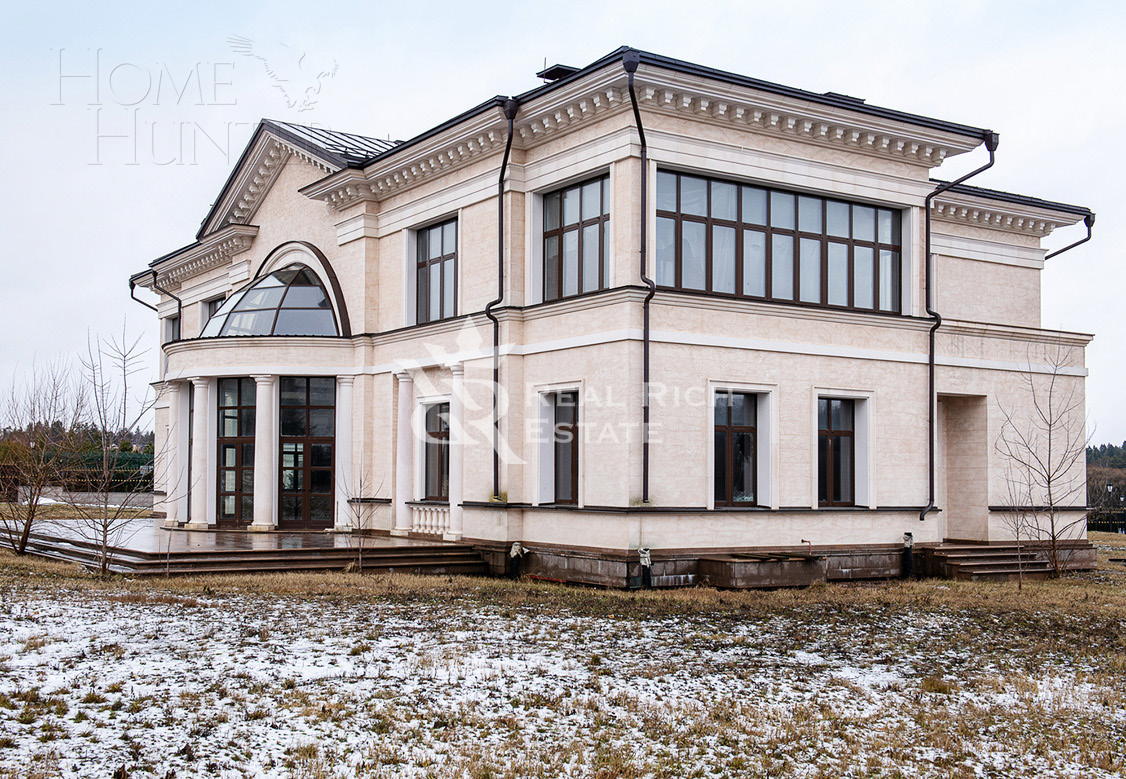 2-этажный коттедж 1 726 м² без отделки