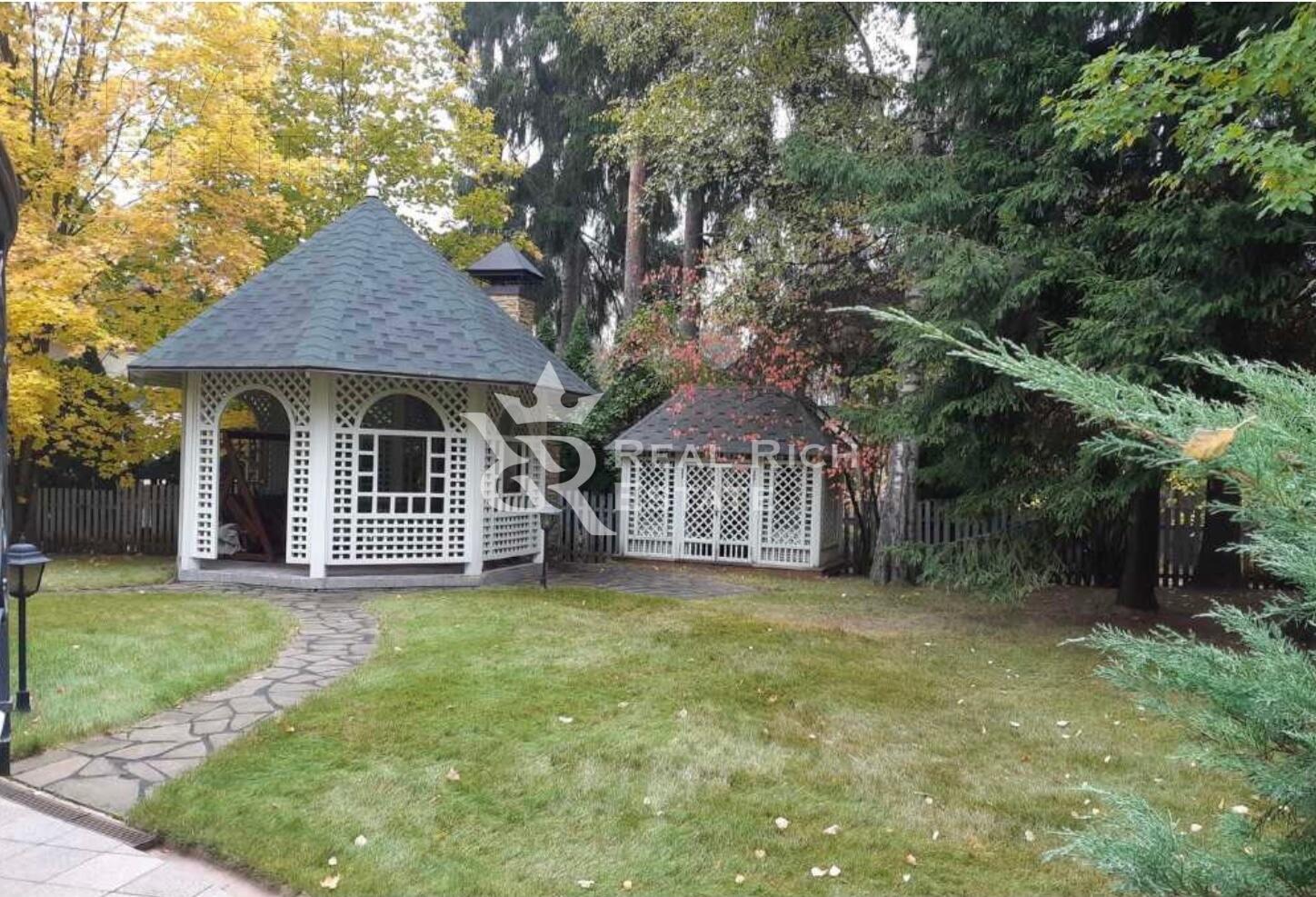 2-этажный коттедж 450 м² с отделкой