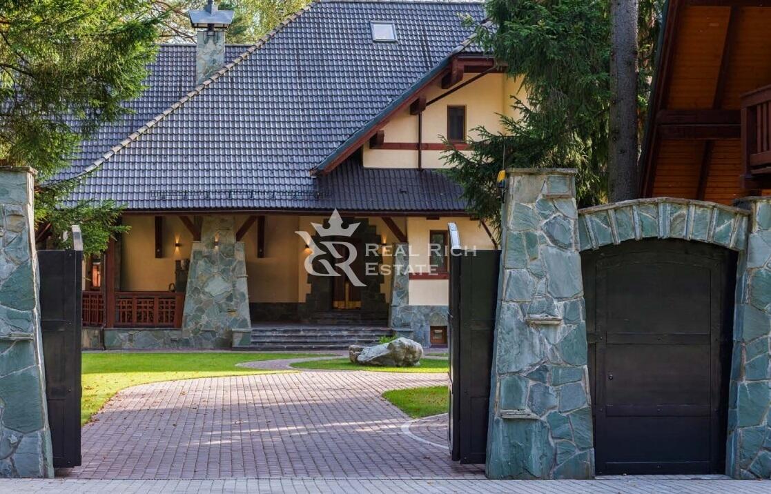 2-этажный коттедж 814 м² с отделкой