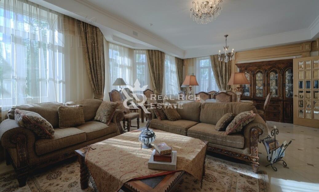 2-этажный коттедж 700 м² с отделкой