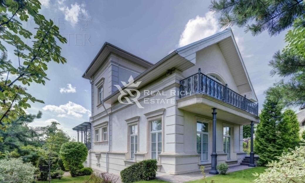 2-этажный коттедж 700 м² с отделкой