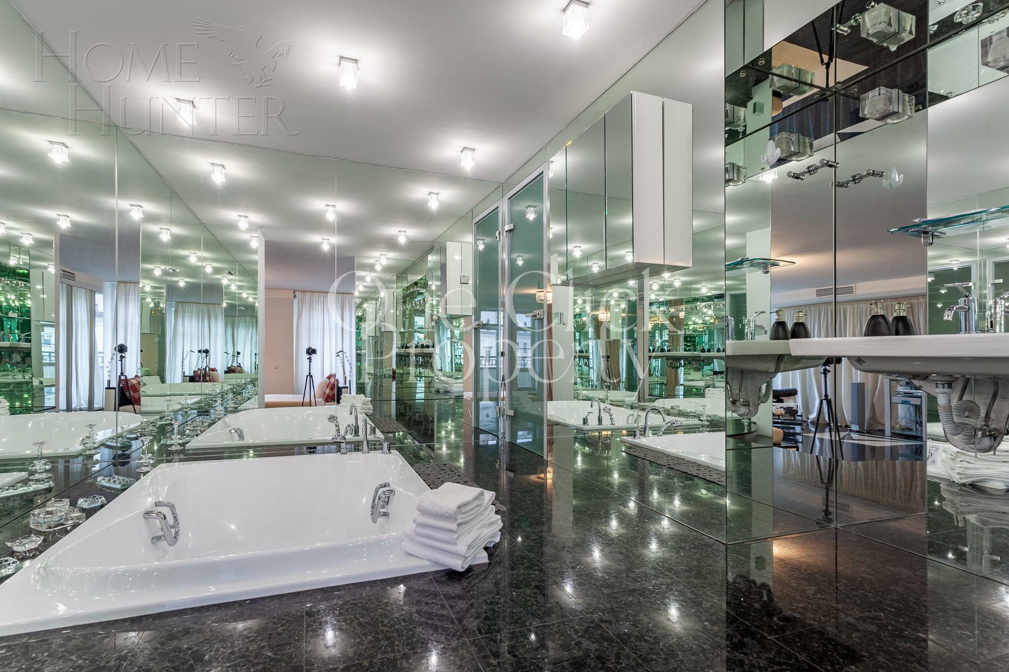 3-КОМН. КВАРТИРА С ОТДЕЛКОЙ 205 М² НА 10 ЭТАЖЕ