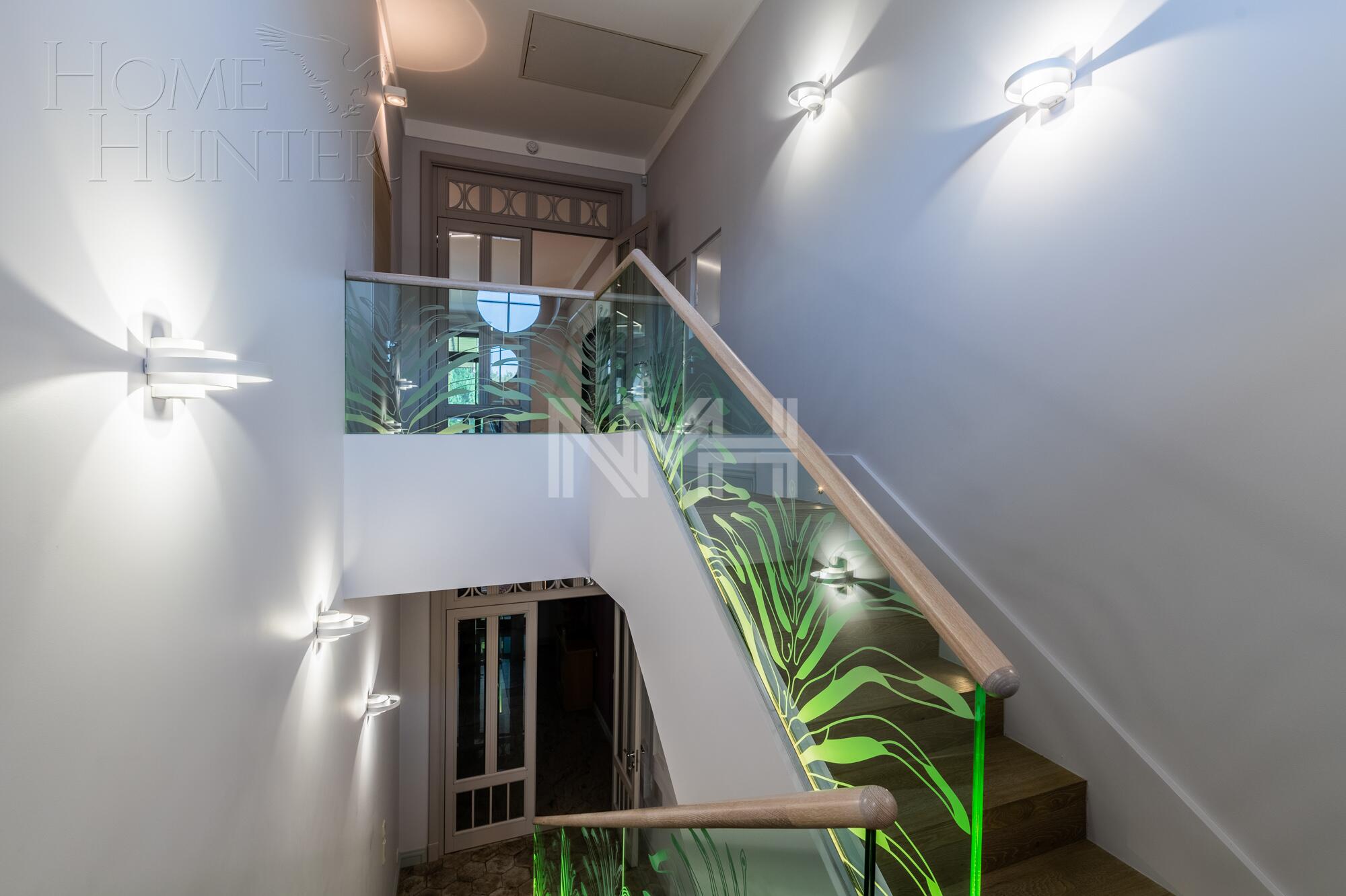 2-этажный коттедж 655 м² с отделкой