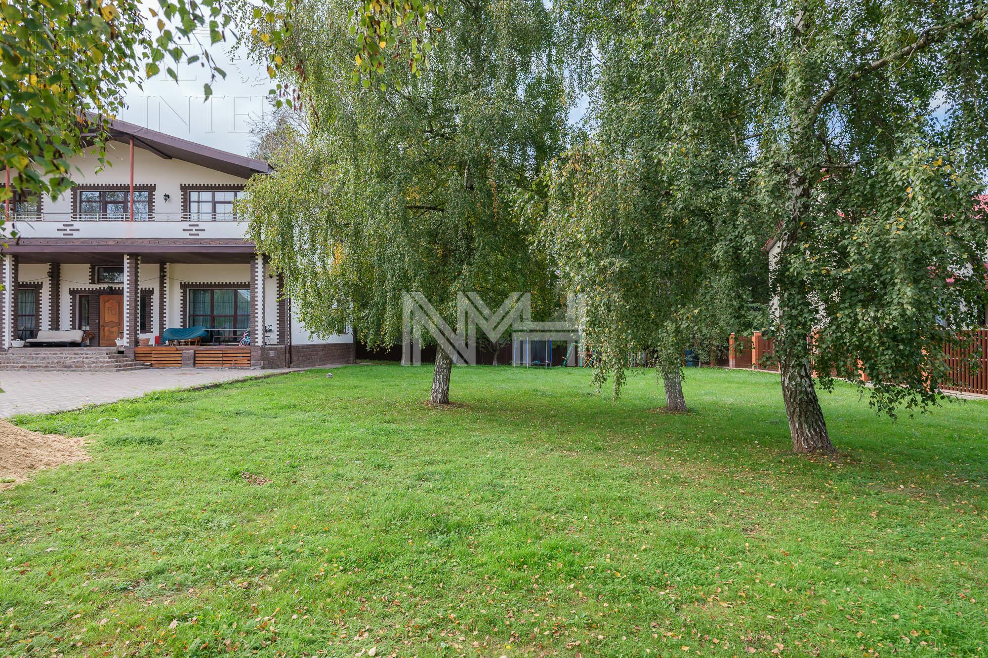 2-этажный коттедж 800 м² с отделкой