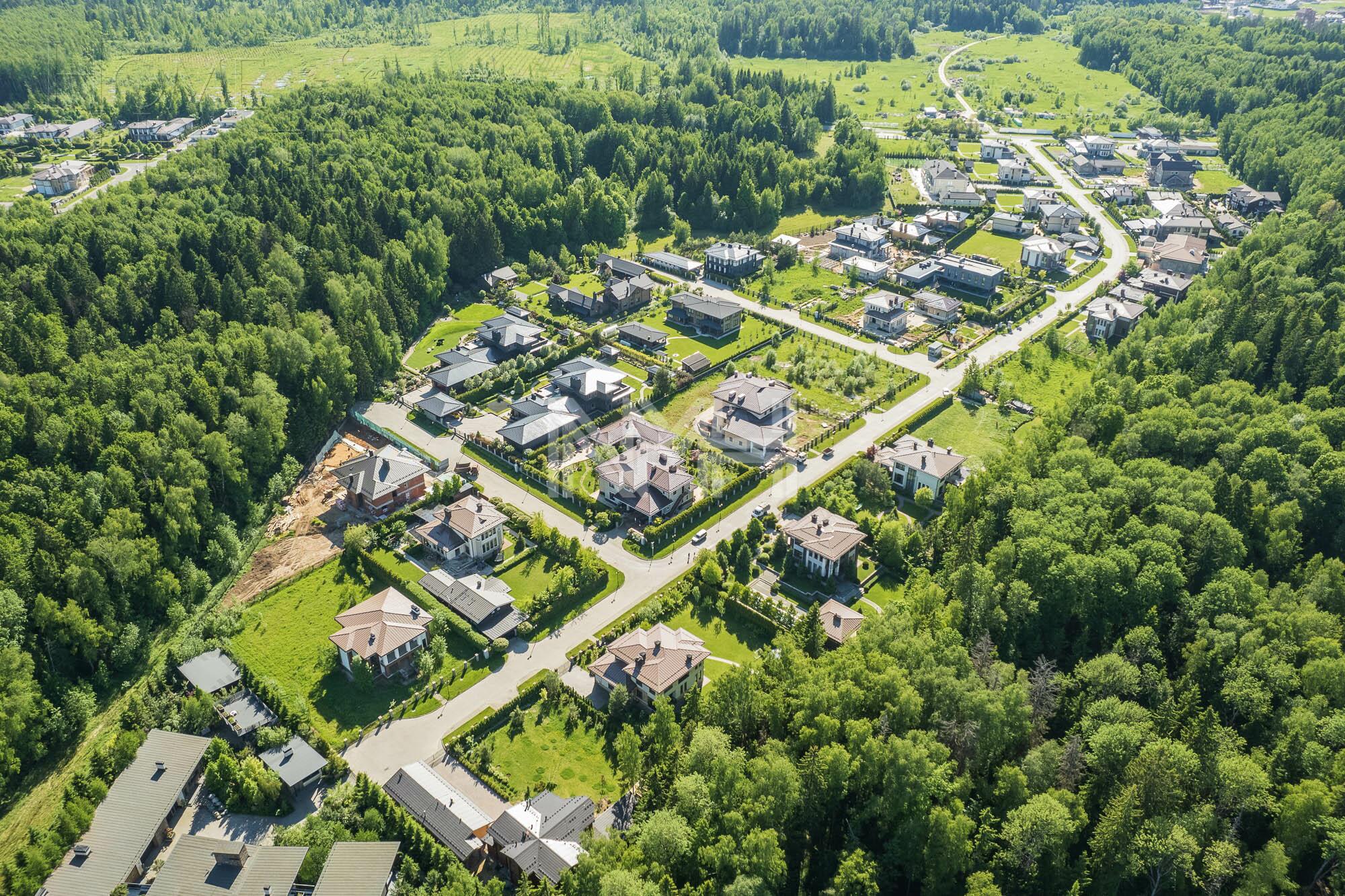 2-этажный коттедж 310 м² с отделкой