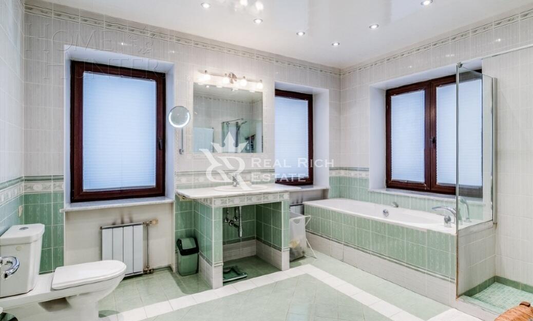 2-этажный коттедж 410 м² с отделкой