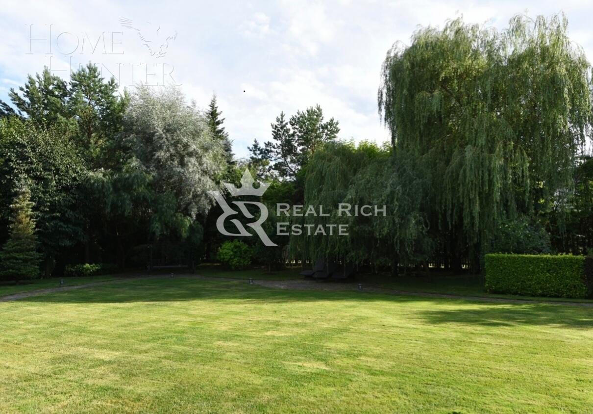 2-этажный коттедж 921.2 м² с отделкой