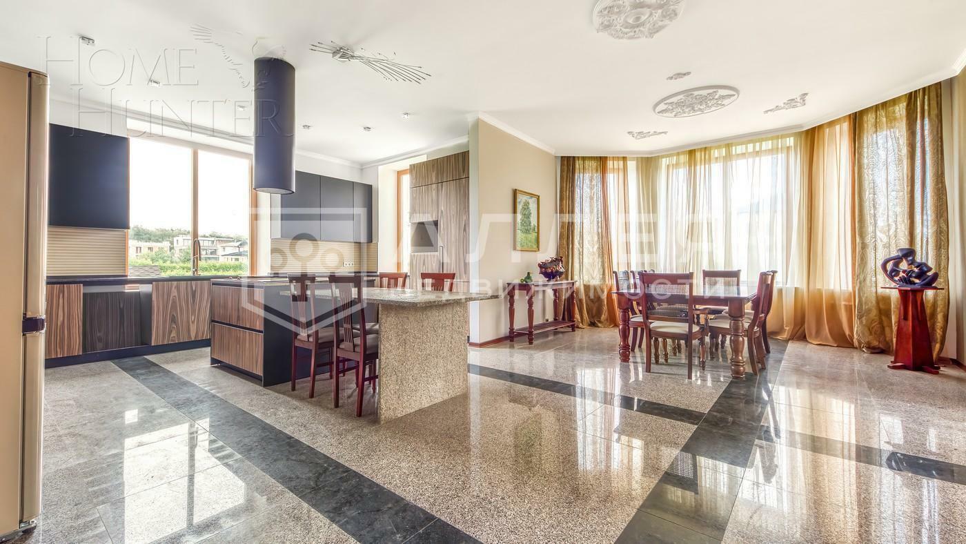 2-этажный коттедж 750 м² с отделкой