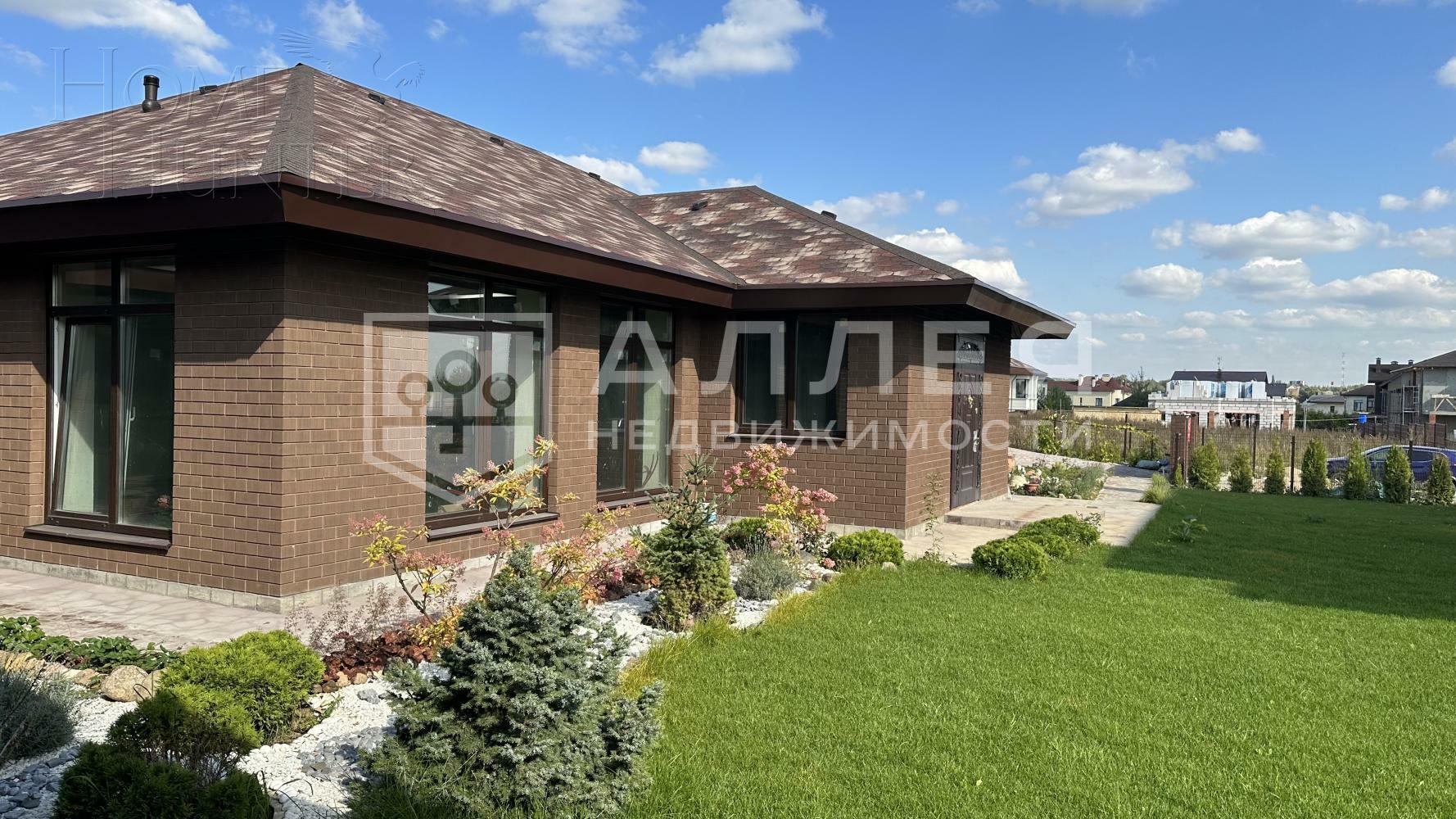 1-этажный коттедж 520.9 м² без отделки