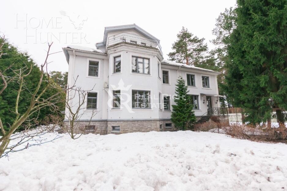 2-этажный коттедж 600 м² с отделкой