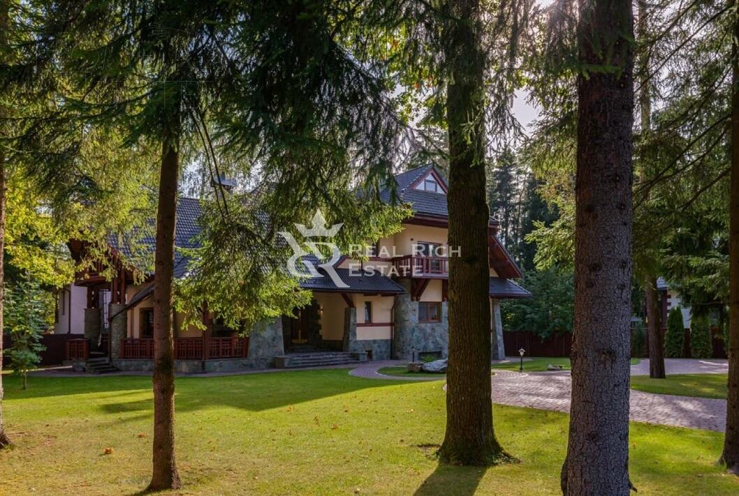 2-этажный коттедж 814 м² с отделкой