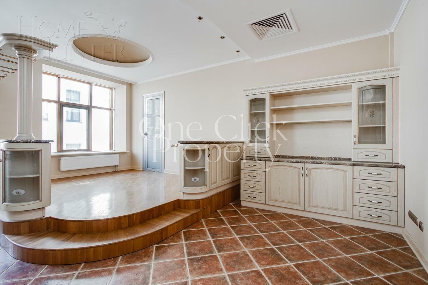 6-КОМН. КВАРТИРА С ОТДЕЛКОЙ 412 М² НА 4 ЭТАЖЕ